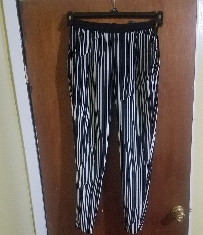 H & M Black and white striped pants